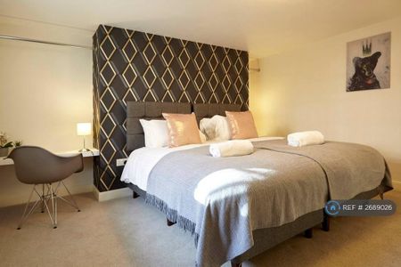 2 bedroom maisonette to rent - Photo 5