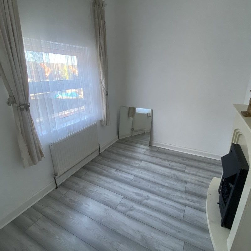 Staveley Street - Photo 1