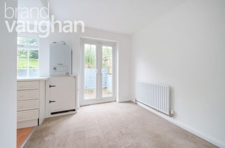 2 bedroom terraced house to rent - Photo 2