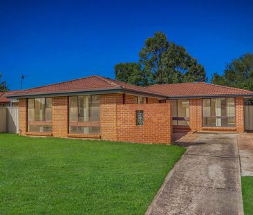 Convenient family home close to it all - Photo 5