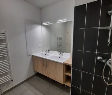 Location Appartement 3 pièces 66m² PINS JUSTARET 31860 - Photo 3