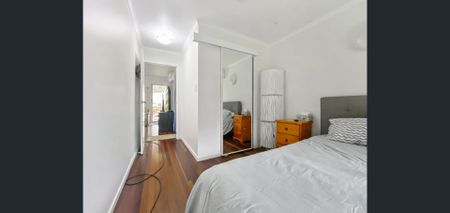 4-Bedroom Home with Garage & Patio - Photo 4