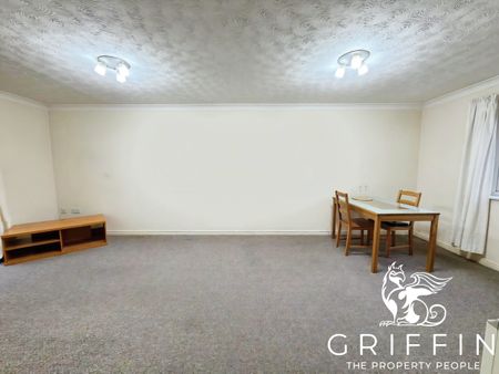 Grenville Road, Chafford Hundred, Grays, RM16 - Photo 2