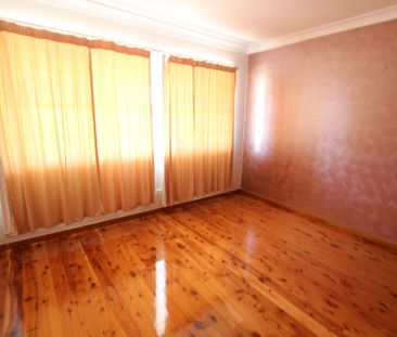 Excellent 3 Bedroom Home - Photo 1