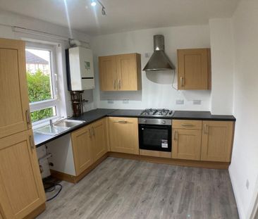 2 bedroom semi-detached house to rent - Photo 5