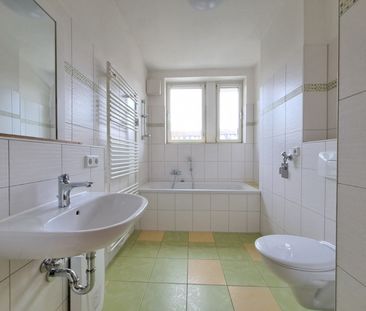 Geräumige 2-Zimmer-Wohnung mit großzügiger Küche zum Wohlfühlen - Photo 6