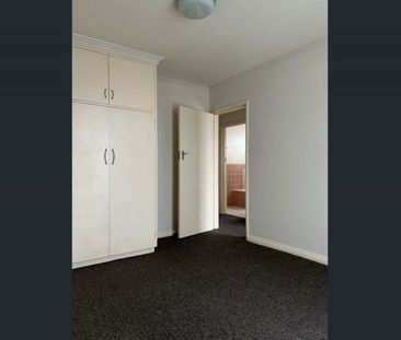 Spacious 2-Bedroom Apartment in Prime Location - Photo 6