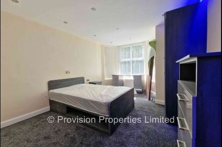 4 Bedroom Flats in Woodhouse - Photo 2