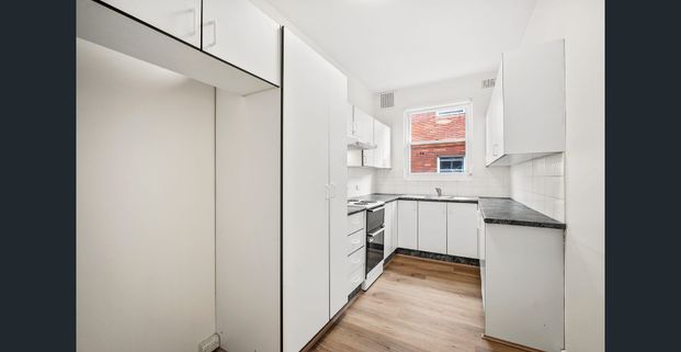 Freshly Updated Apartment in a Prime Coastal Location - Photo 1