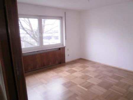 KESTLER IMMOBILIEN IVD - PARKETT/LAMINAT - TAGESLICHTBAD - 4 ZIMMERWOHNUNG - RENNWEG - Photo 5