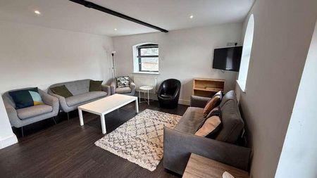 The Courtyard St Annes Well Mews, Lower North Street, Exeter, EX4 - Photo 2