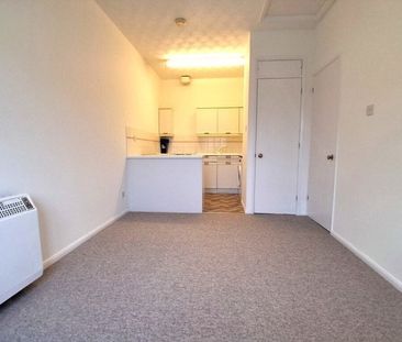 Tamarin Gardens, Cambridge £1,050 pcm ⓘ The monthly or weekly payme... - Photo 3