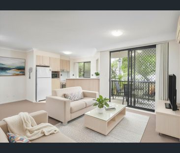 Coastal Living in the Heart of Mermaid Beach - Photo 1