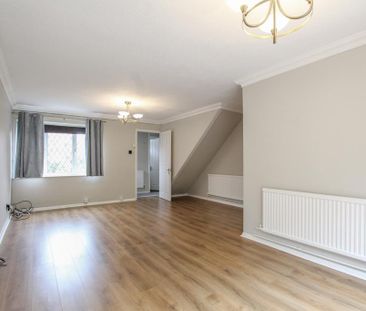 4 bedroom detached house to rent - Photo 1