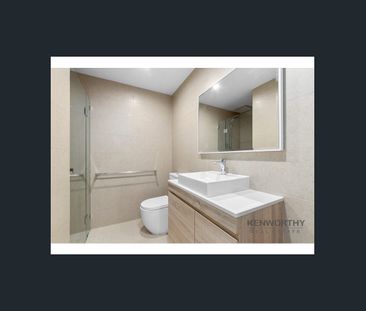 STYLISH TWO BEDROOM APARTMENT - Photo 6