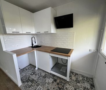 Location Appartement 1 pièce 24m² LA VARENNE ST HILAIRE 94210 - Photo 2