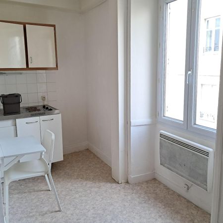 Location Appartement 1 pièce 18m² NANTES 44000 - Photo 3