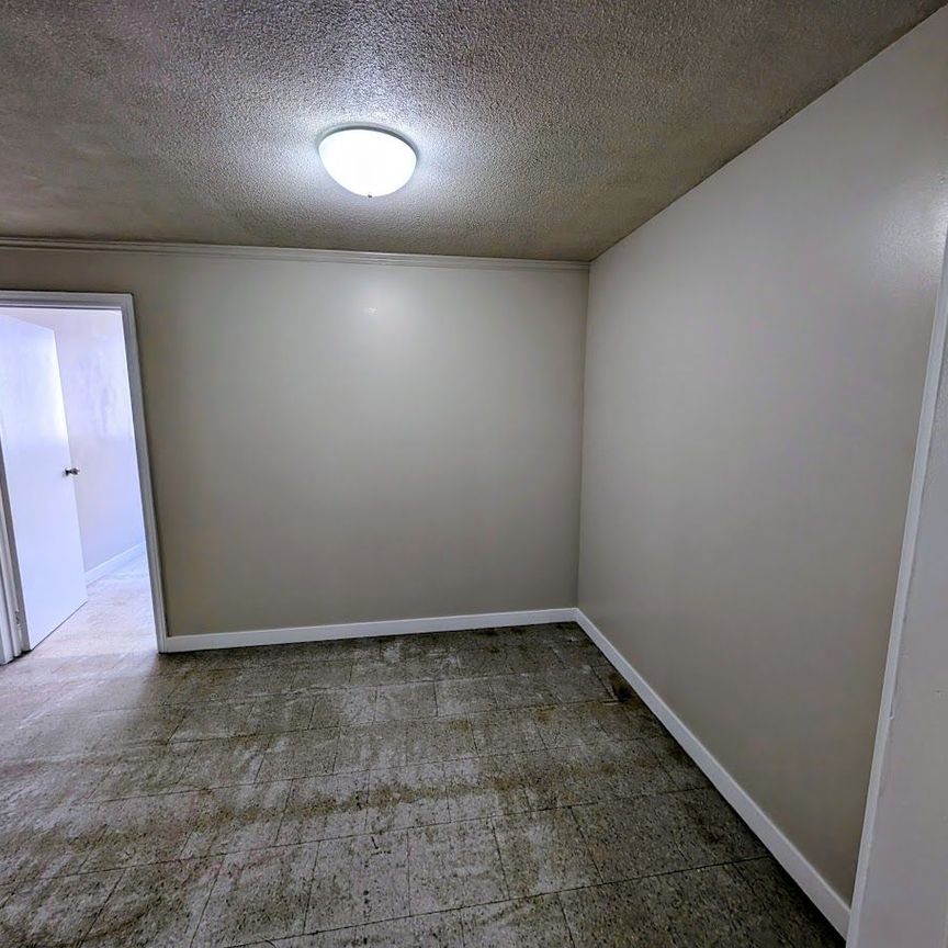 For Lease - 328 Aylmer Street Unit# 308, Peterborough, Ontario - Photo 1