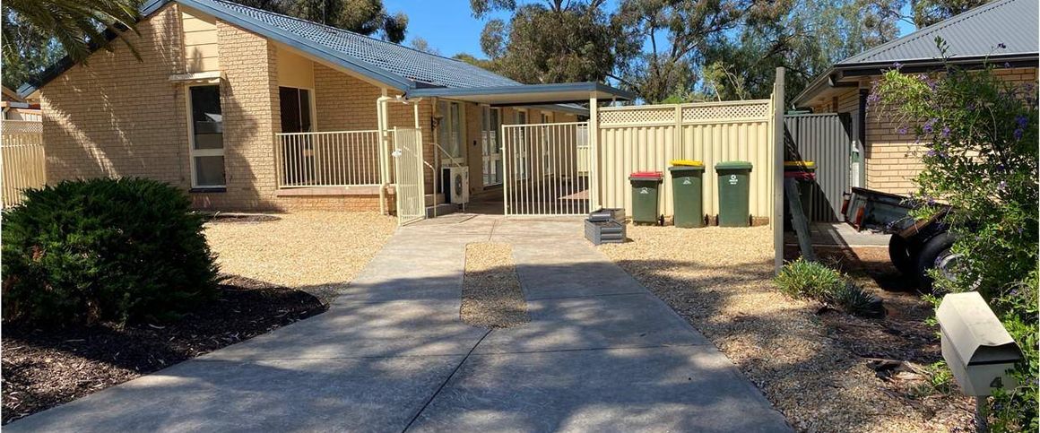 Recently Renovated 4 Bedroom Family Home Awaiting New Tenants. - Photo 1