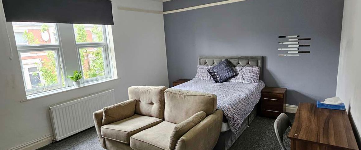 Agricola Road Room 4 - Photo 1