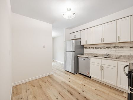 For Lease - 394 Eaton Place, Oakville, Ontario - Photo 2