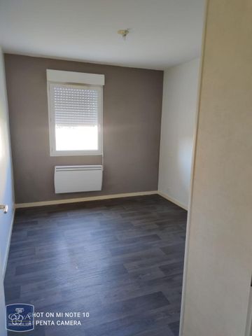 Location Appartement 2 pièces 45m² LUCON 85400 - Photo 2