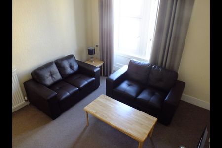 2 Bed Flat, Rosemount Viaduct, AB25 - Photo 4