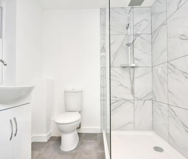 2 bedroom detached house to rent - Photo 4