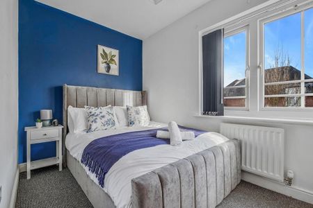 3 bedroom terraced house to rent - Photo 4