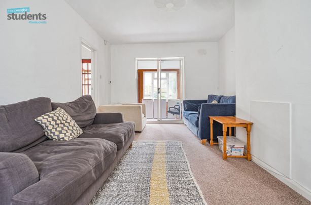 6 bedroom terraced house to rent - Photo 1