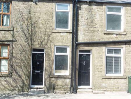 Market Street, Whitworth, Rochdale, OL12 - Photo 2