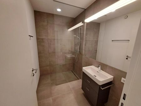 ++Neuwertige 3 Zimmer City-Wohnung mit Loggia im Zentrum von Linz++ - Foto 5