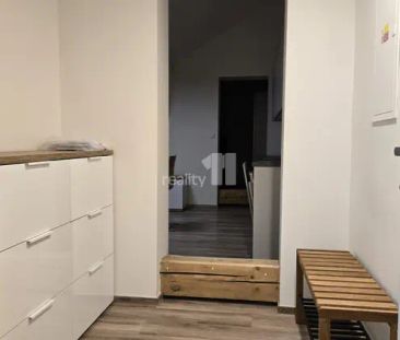 Pronájem zařízeného ateliéru 2+kk, 40 m - Фото 3