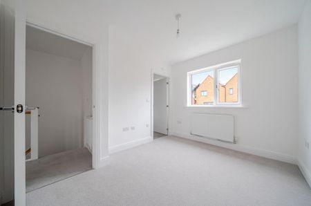 2 bedroom semi-detached house to rent - Photo 2