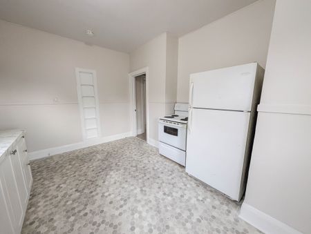 All Inclusive 1 Bedroom Apartment in St. Catharines! - Photo 4