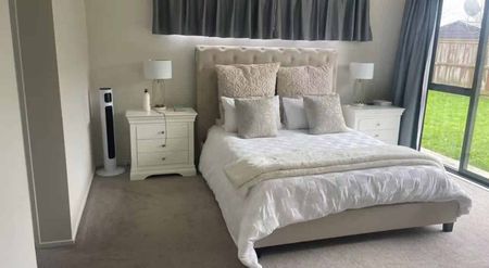 Lovely family home - Photo 3