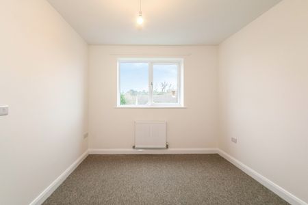 3 bedroom house to rent Wharfdale Road, Bournemouth, BH4 - Photo 3
