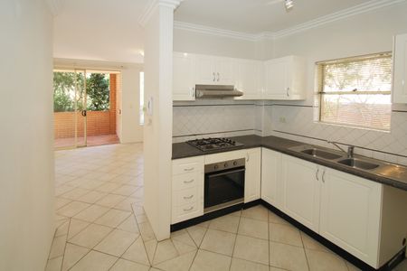 1/60 Beach Road, Bondi Beach NSW 2026 - Apartment For Rent | Domain - Photo 3