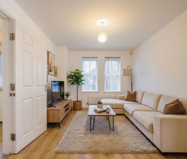 4 bedroom terraced house to rent - Photo 2