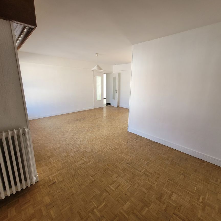 Location Appartement 3 pièces 67m² BOULOGNE SUR MER 62200 - Photo 1