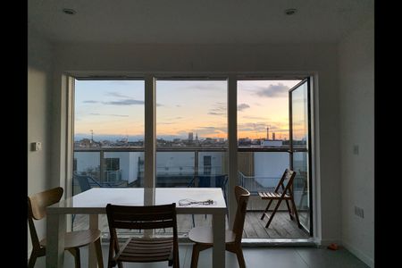 1 Bed Flat, Dance Square, EC1V - Photo 3