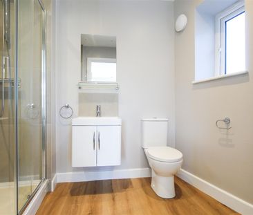 Room 4, High Street, Cherry Hinton, Cambridge - Photo 6