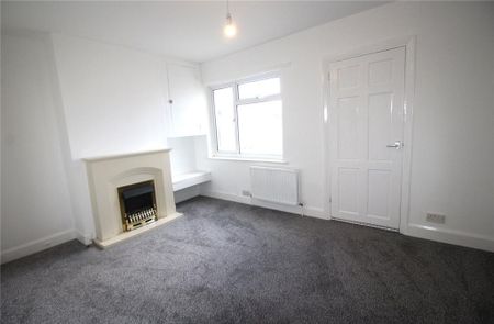 2 bedroom terraced house to rent - Photo 3