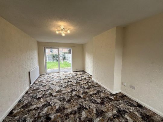 2 bedroom semi-detached bungalow to rent - Photo 1