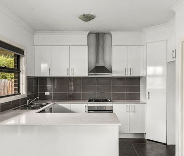 Modern Luxury Living - Photo 4