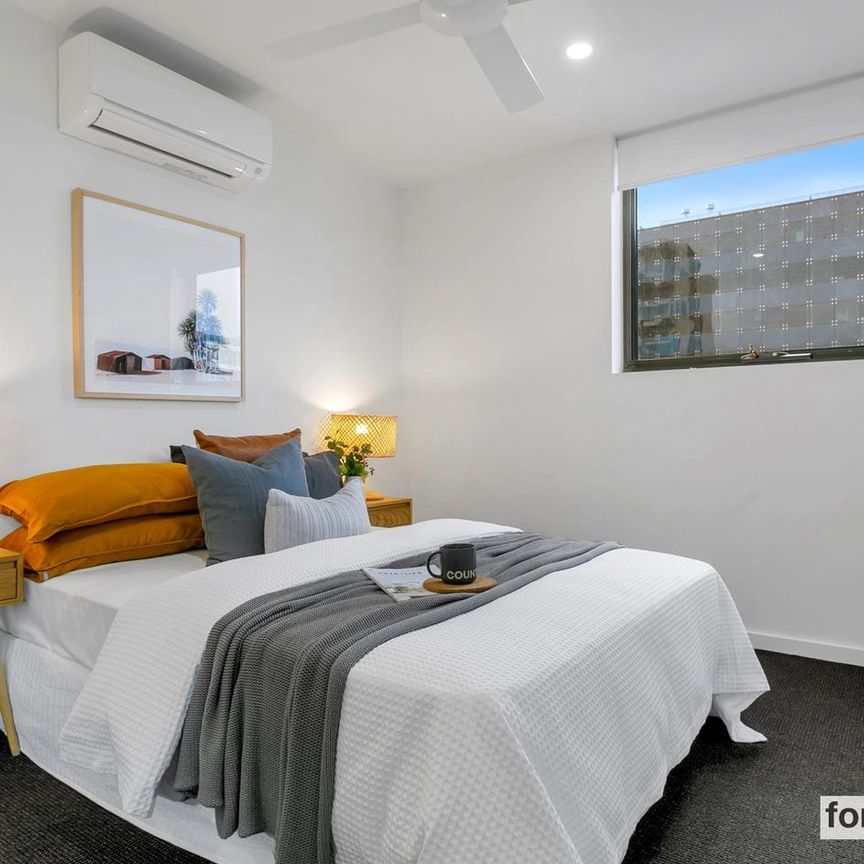 Fabulous Apartment & Location - Photo 1