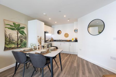 2 bedroom flat to rent - Photo 4