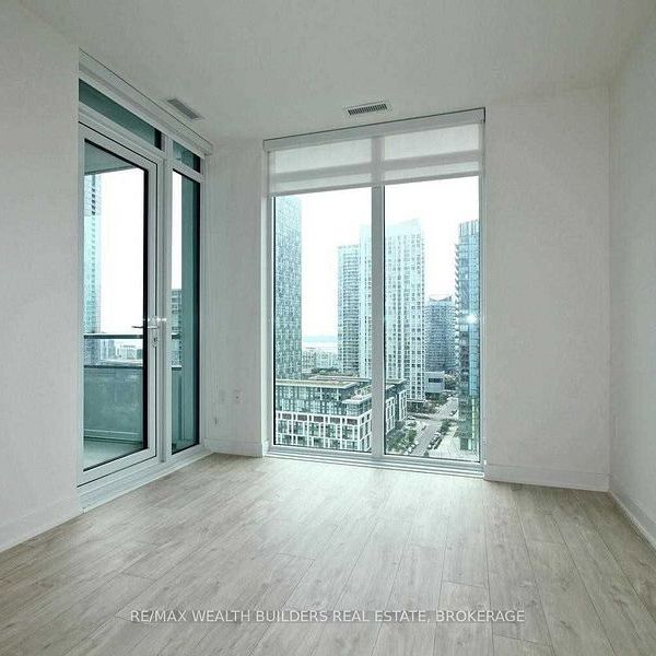 For Lease - 576 front Street Unit# 1605E, Toronto, Ontario - Photo 1