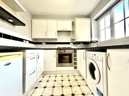 Royal Drive, Fulwood - Photo 4