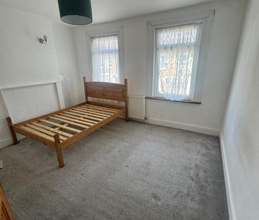 3 bedroom terraced house to rent - Photo 6